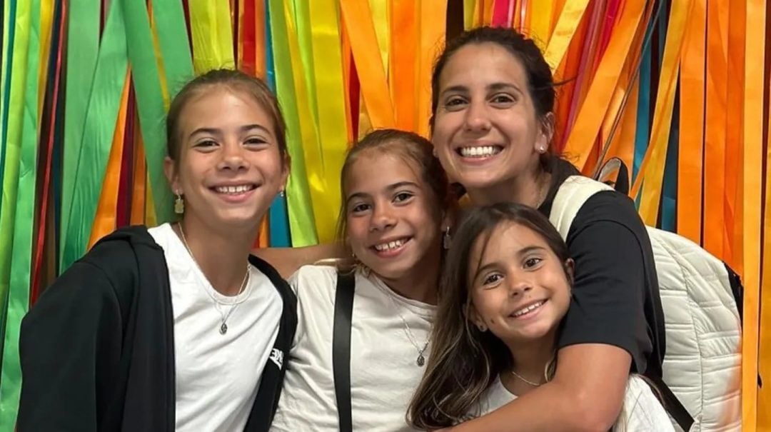 Cinthia Fernández mostró el cambio de look de sus hijas y la destrozaron: “Les arruinaron el pelo”