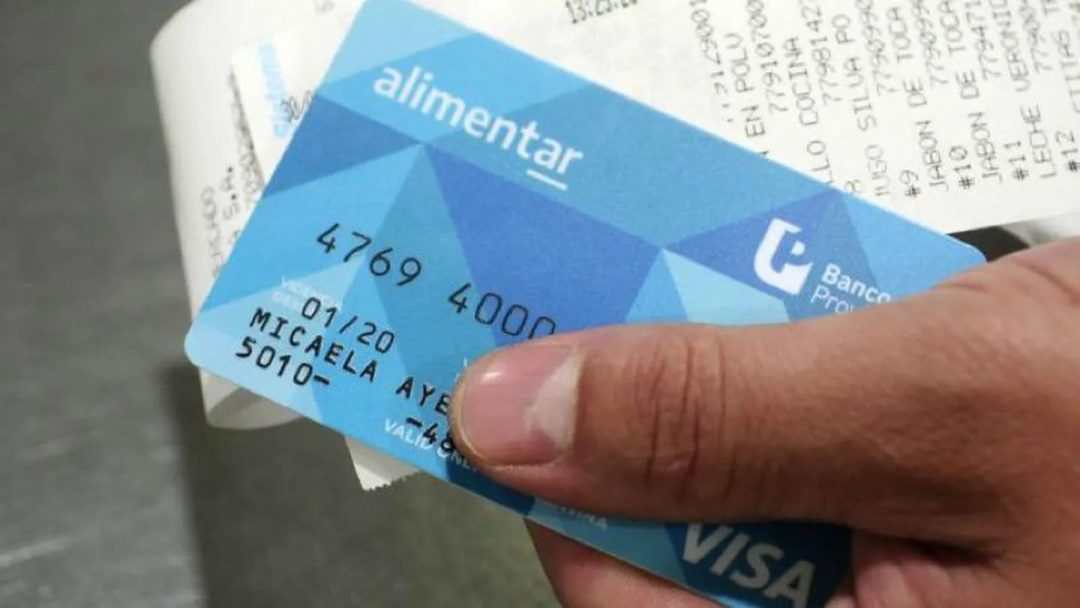 Luis Caputo anunció que duplicarán el monto de la AUH y que aumentarán un 50% la Tarjeta Alimentar