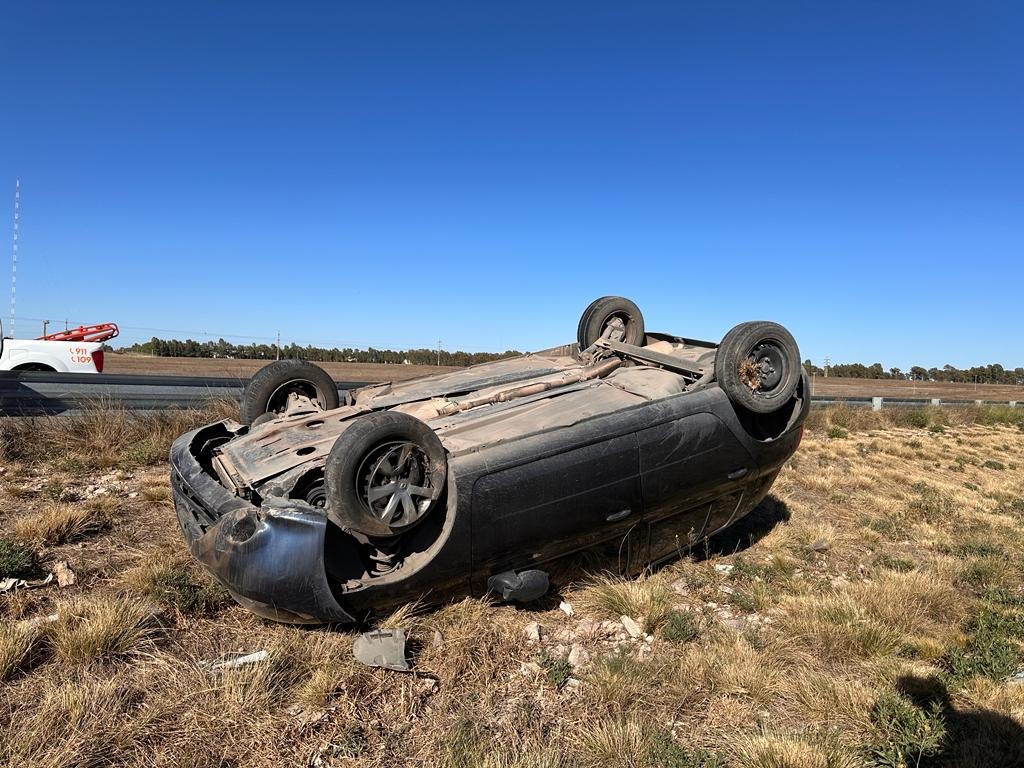 Un joven que manejaba alcoholizado y volcó su auto