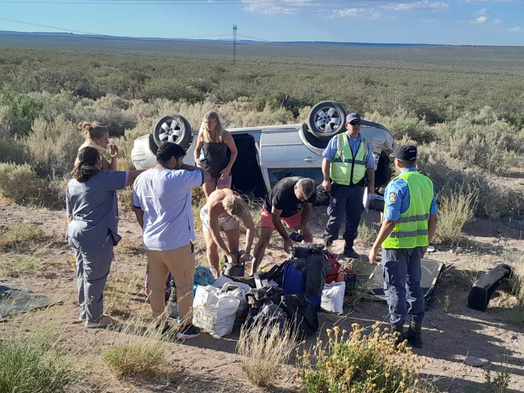 Una familia bahiense se accidentó cuando viajaba a Villa La Angostura