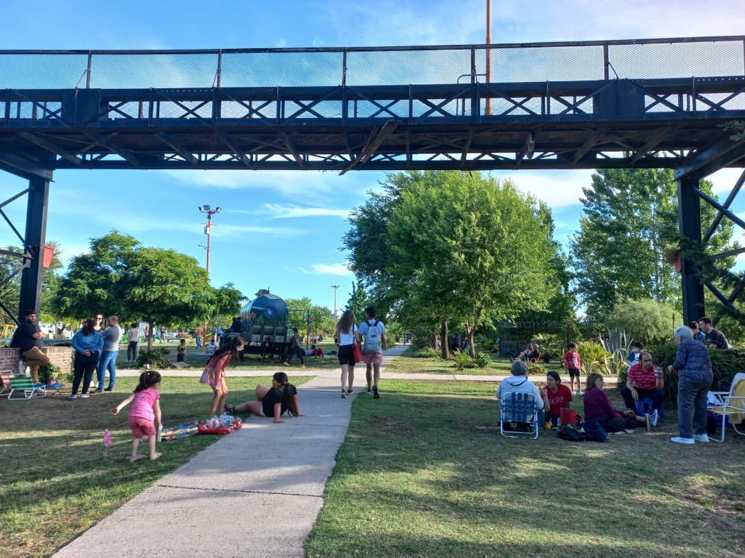 Este sábado se realizará el Picnic de las Bibliotecas Populares en la plaza del Algarrobo