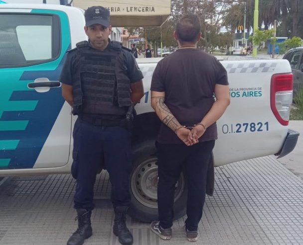 Lo detuvieron por golpear y mantener secuestrada a su ex pareja