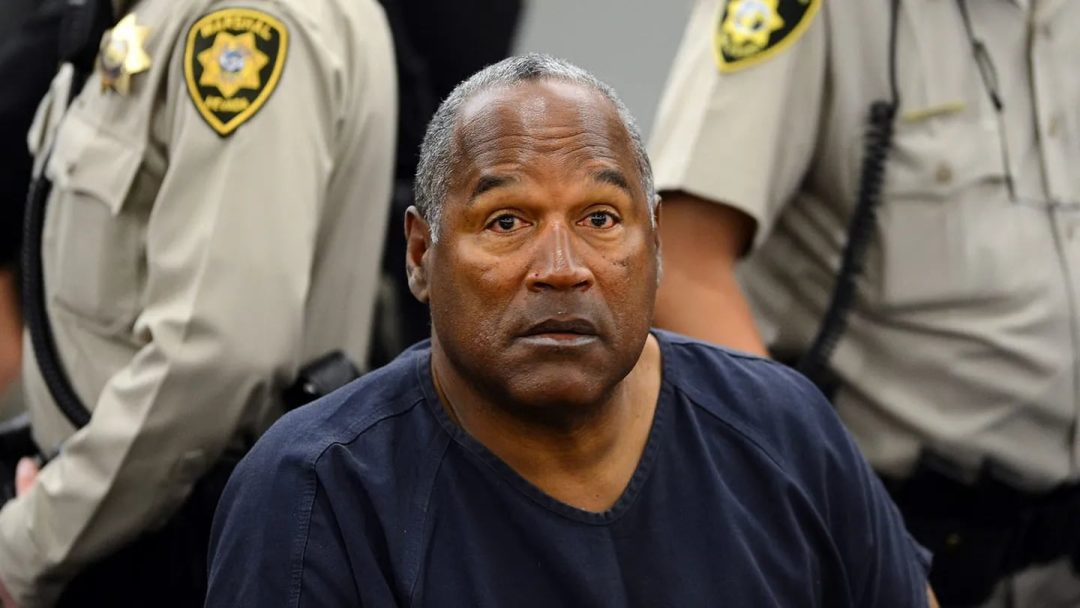 Murió O.J. Simpson, estrella del fútbol americano y protagonista del caso judicial más insólito de EEUU