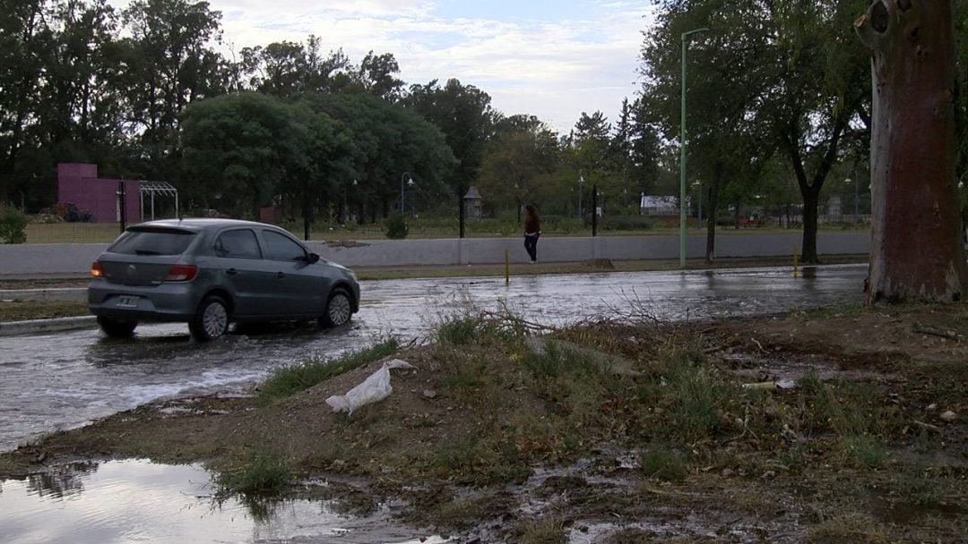 Gran pérdida de agua en el Parque de Mayo: la respuesta de ABSA