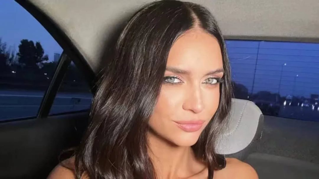 Las paradisíacas vacaciones de Zaira Nara en Brasil: descanso con amigas y topless