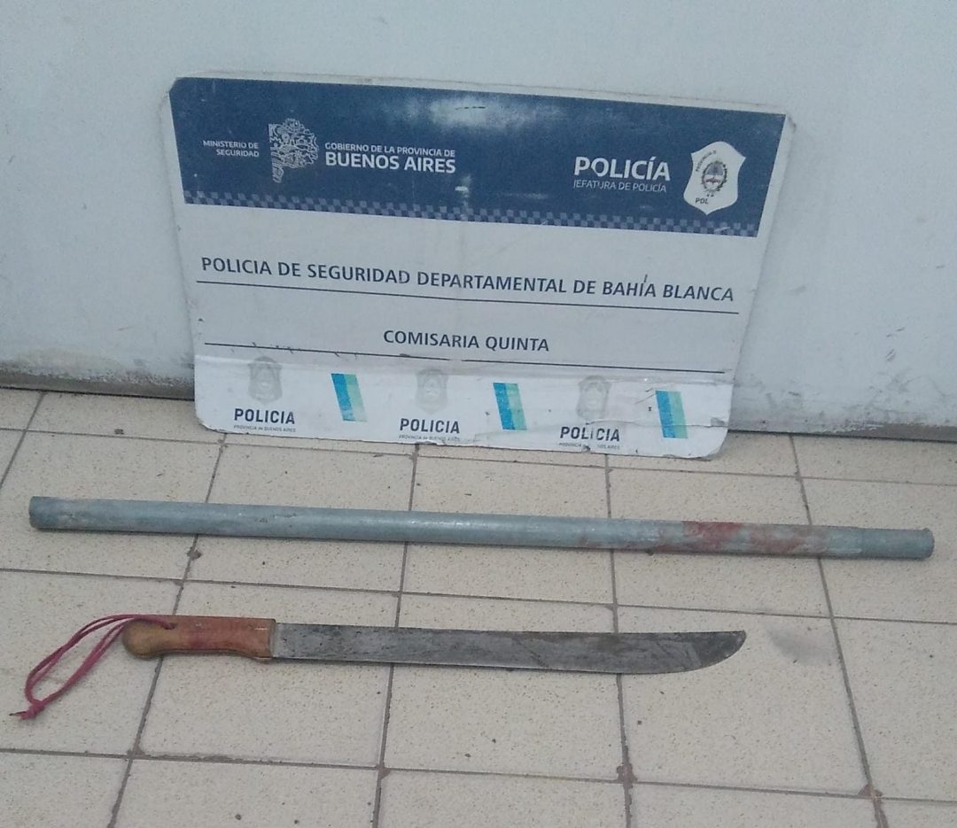 Detienen a un sujeto que con un caño y un machete amenazó e hirió a dos vecinas