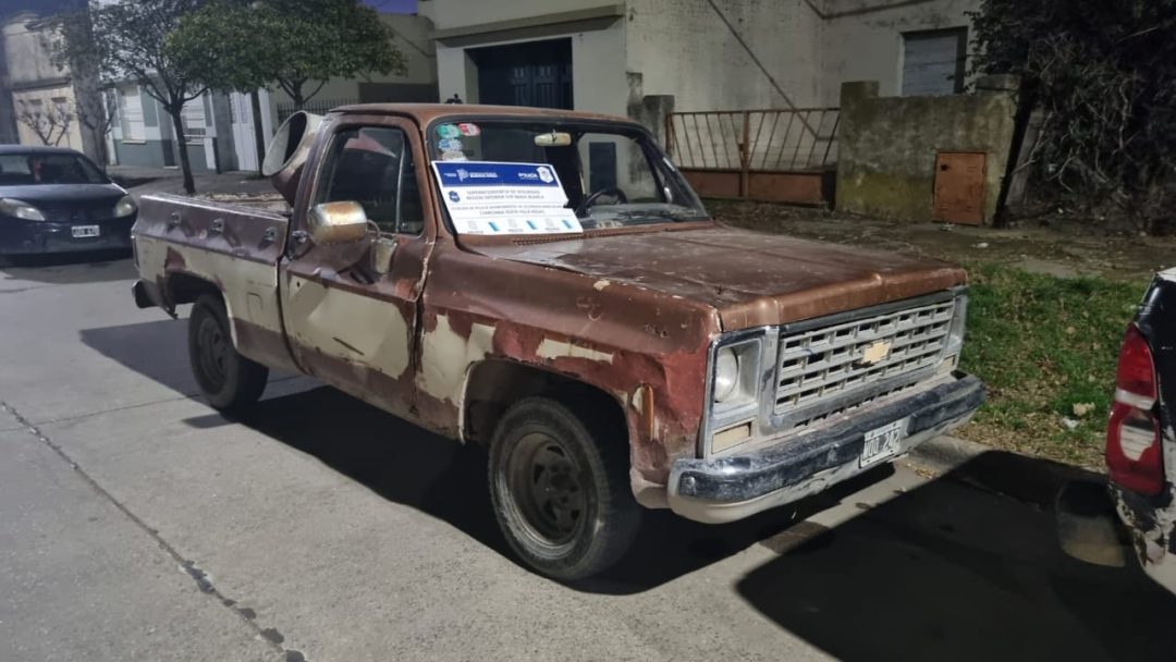 Tres detenidos por robar herramientas en un obrador