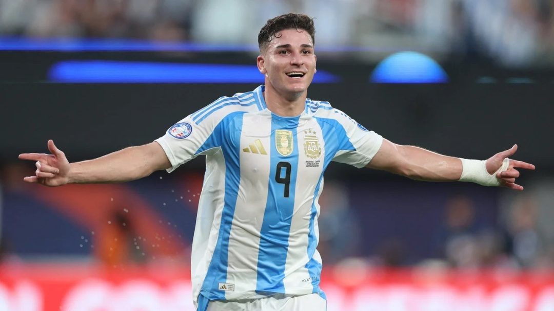 La Selección argentina, finalista de la Copa América: venció 2-0 a Canadá con goles de Julián Álvarez y Lionel Messi