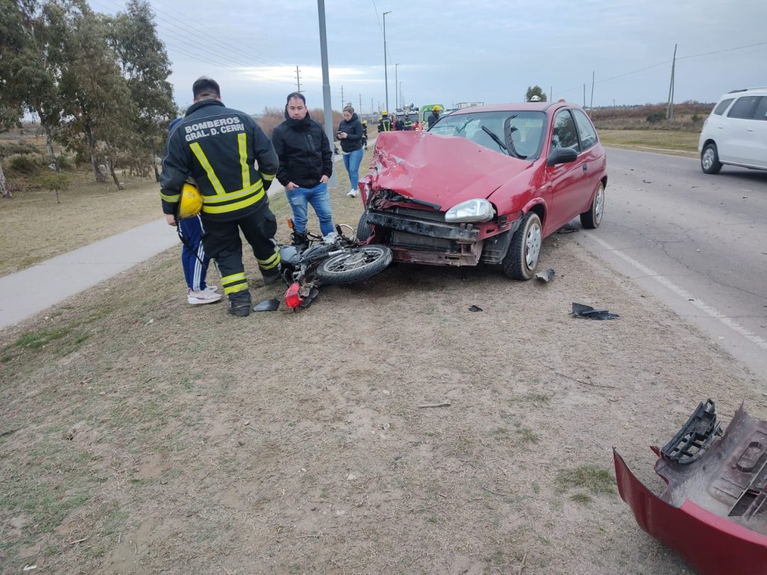 Sigue internado en Terapia Intensiva el motociclista que chocó de frente contra un auto