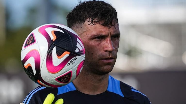 Video: el mensaje motivacional de Dibu Martínez antes del partido ante Canadá por la Copa América