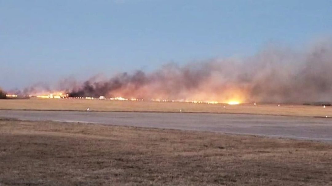 Tragedia en el aire: se estrelló un avión de la Fuerza Aérea y murió el piloto