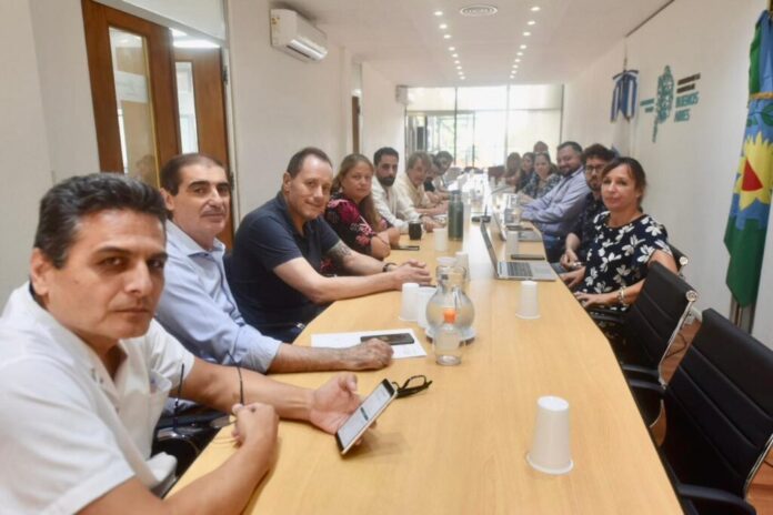 Provincia y los docentes negocian de manera informal un nuevo incremento