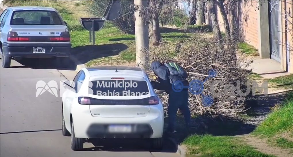 Robó una cartera de un auto y lo capturaron tras la intervención de las cámaras de monitoreo