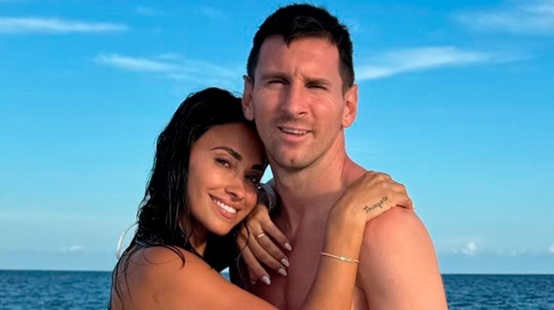 Antonela Roccuzzo posteó una foto en bikini y reveló el tatuaje que se hizo en honor a Lionel Messi