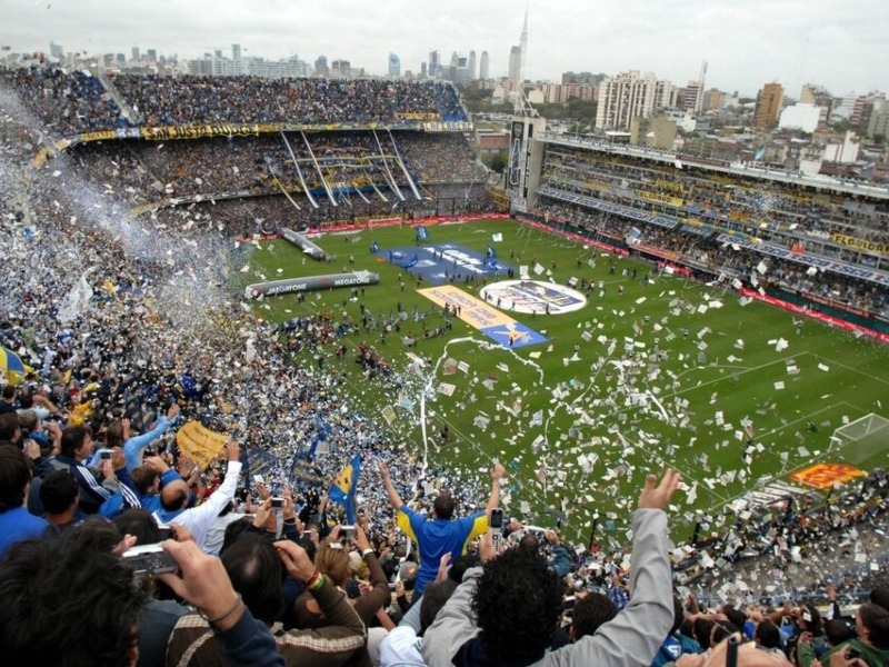 Impulsan una ley para que los deudores alimentarios no puedan entrar a los estadios