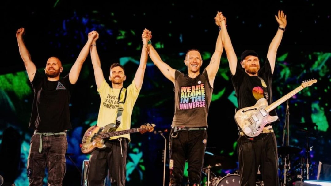 Coldplay publicó “We Pray” con Tini Stoessel, Burna Boy, Little Simz y Elyanna