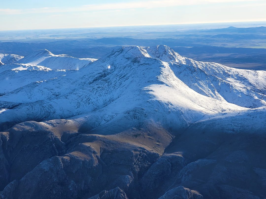 Nevadas en las sierras: impactantes imágenes aéreas