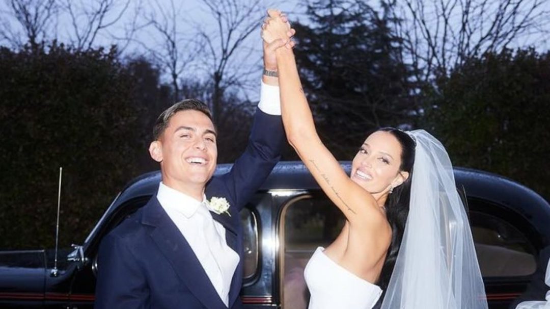 Oriana Sabatini y Paulo Dybala celebraron su primer mes de casados con fotos inéditas