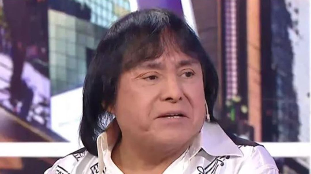 A Ricky Maravilla le apareció una hija de casi 40 años y está molesto con la noticia