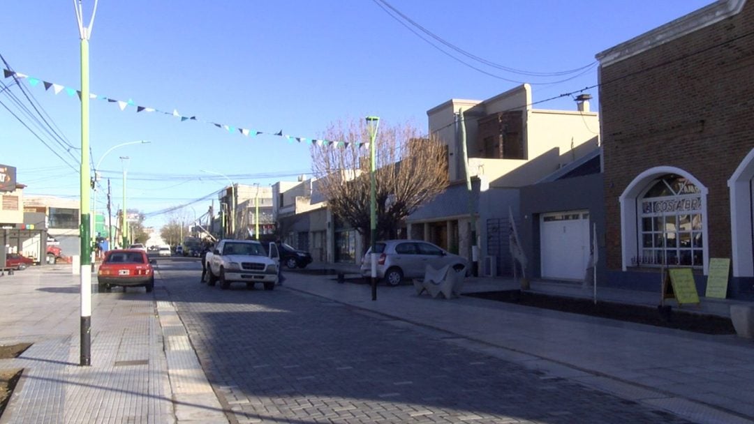 Sigue la polémica en Villa Mitre: reunión entre vecinos y el municipio por la peatonal