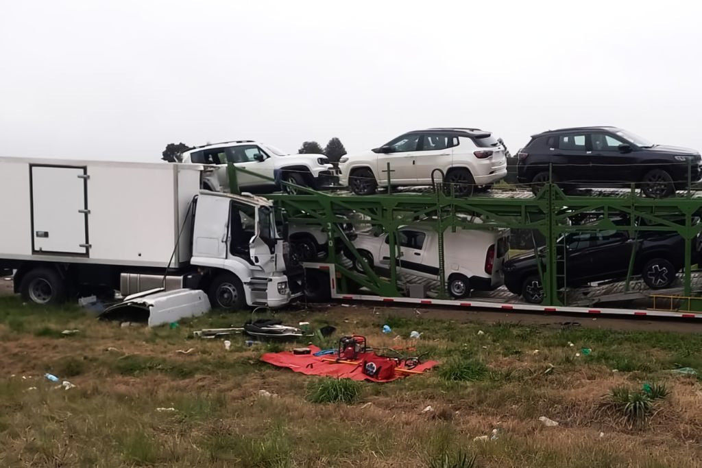 Accidente fatal en ruta 9: un camionero Bahiense chocó con un camión “mosquito” y murió en el acto