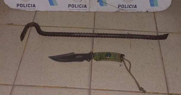 Detenido por atacar con un cuchillo a su pareja y a su hermana