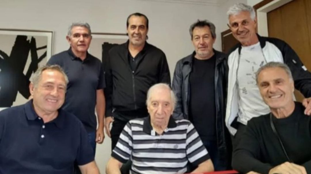 Oscar Ruggeri fue a visitar a Carlos Bilardo junto a los campeones del mundo de 1986: las fotos del encuentro