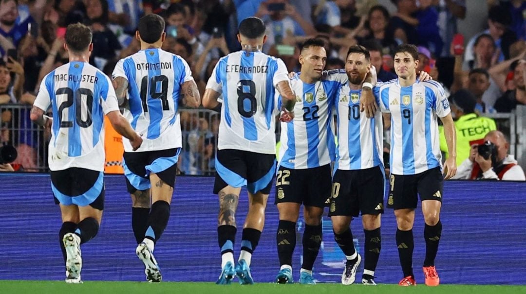 La Selección argentina aplastó 6-0 a Bolivia por Eliminatorias en una noche brillante de Lionel Messi