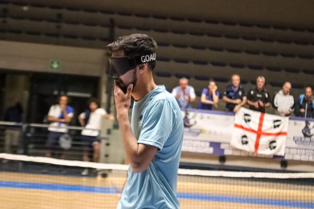 Andrés Salinas busca defender su liderazgo en el último torneo de tenis para ciegos en Buenos Aires