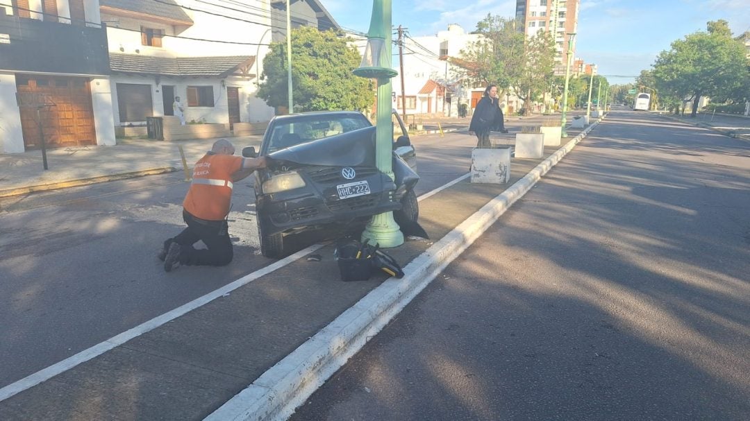 Un joven fue trasladado en código rojo tras un choque