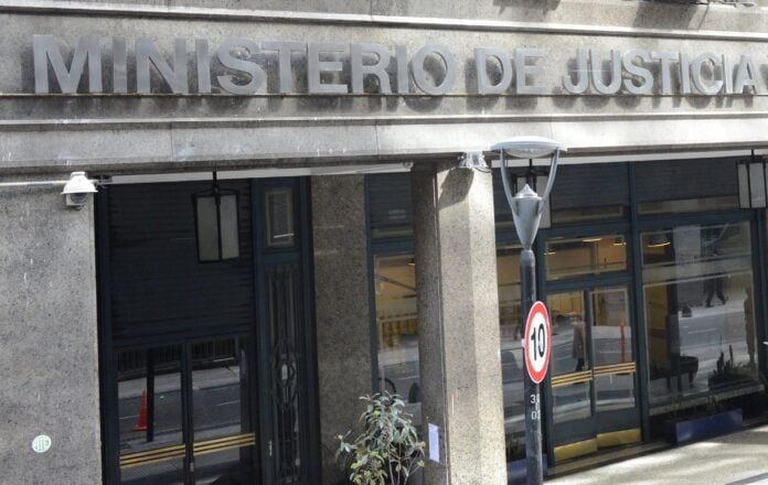 El Gobierno echó a 2.400 empleados del Ministerio de Justicia