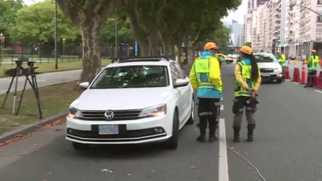 La embajada rusa quedó en medio de un escándalo de tránsito: horas frenéticas y polémica con la Ciudad de Buenos Aires