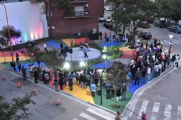 Monte Hermoso inauguró la Plazoleta de la Memoria, un espacio para la diversidad y la cultura