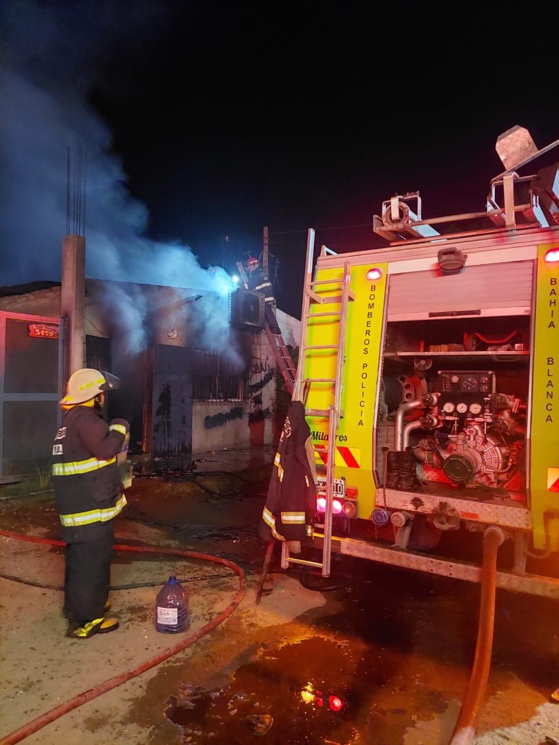 Un incendio destruyó un comercio en el barrio Tierras Argentinas