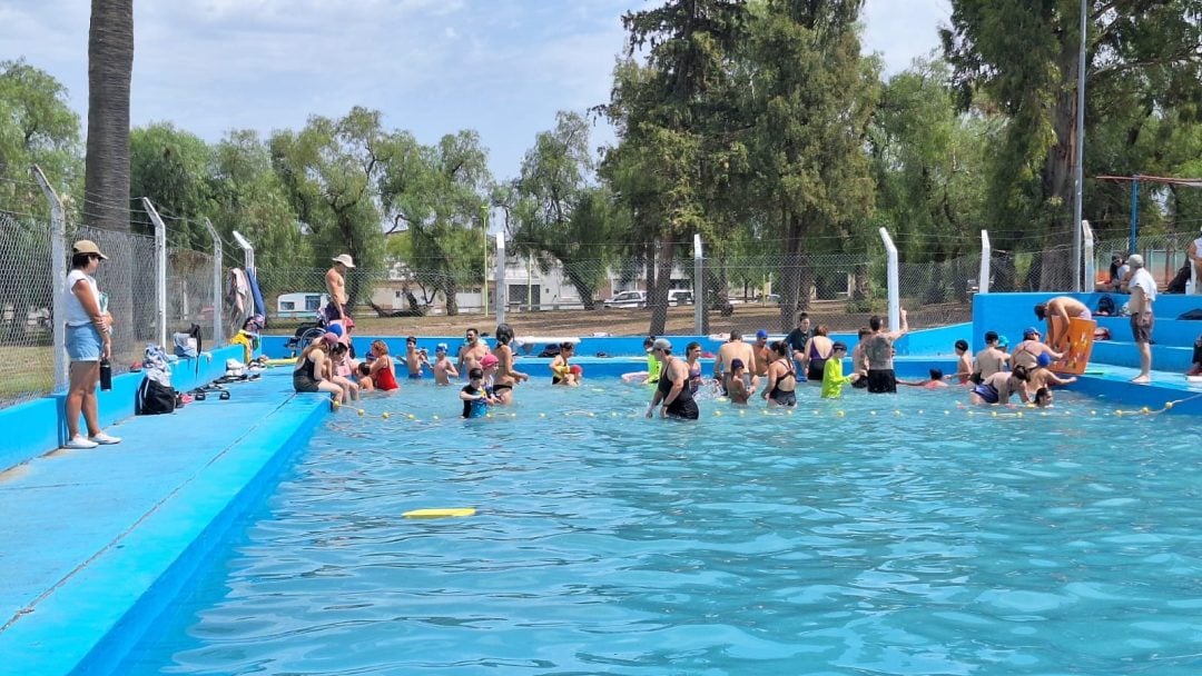 Más de 145 niños disfrutan de la Colonia de Verano en el Parque Independencia