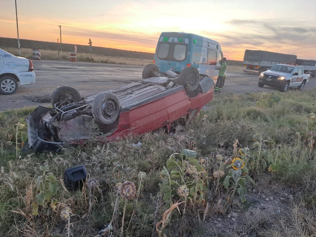 Accidente en la Ruta 33: un hombre herido tras el vuelco de su vehículo