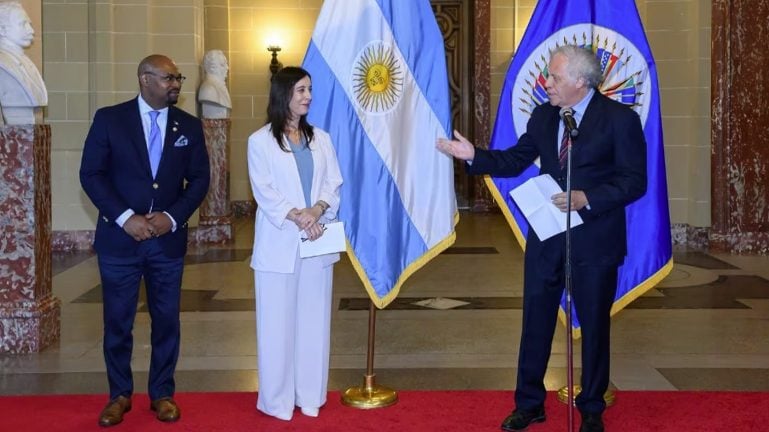 Javier Milei echó a la hija de Domingo Cavallo de la Embajada argentina ante la OEA