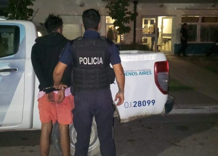 Detuvieron a un hombre que mordió a su pareja y le robó dos teléfonos celulares