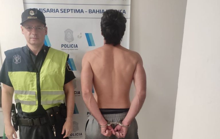 Lo detuvieron por atacar a su cuñada con un cuchillo y robarle el celular