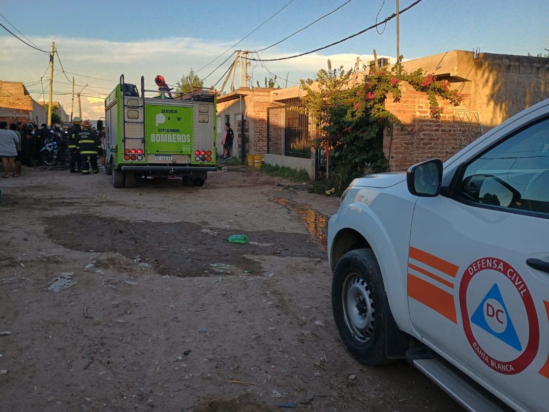 “Mi hermano tuvo que patear el portón”: El rescate dramático de un abuelo de 78 años en un incendio