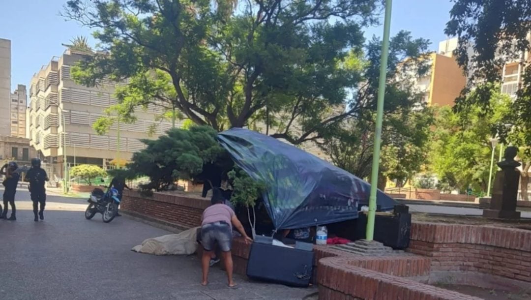 Detienen a cinco personas por ocupar la Plaza del Sol