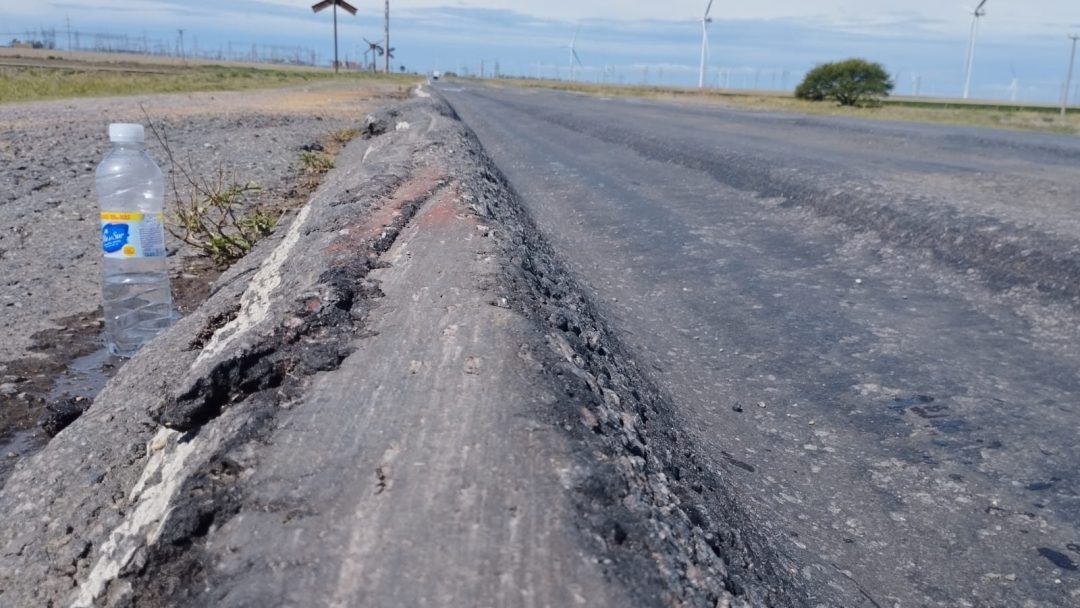 Informe lapidario pero real del mal estado en un tramo de la Ruta provincial 51