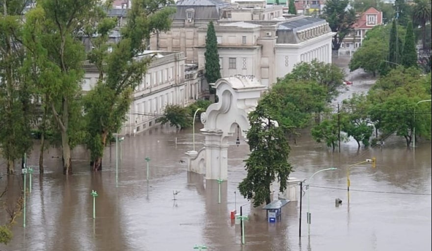 Inundación en la UNS: así quedaron los laboratorios y el subsuelo tras el temporal