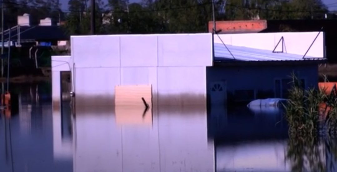 Inundaciones en Bahía Blanca: el drama del barrio Derby y la lucha de los vecinos por salir adelante