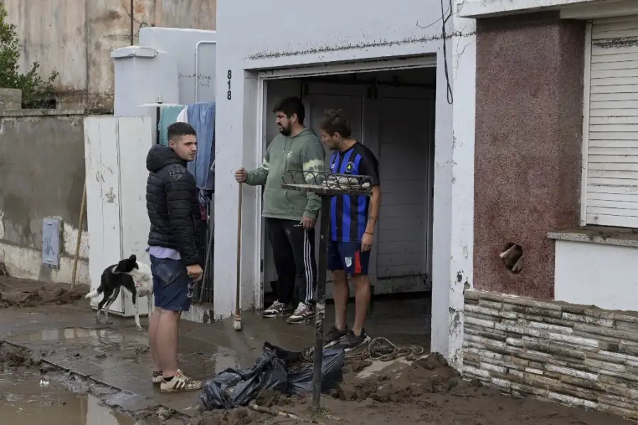 Inundación trágica en Bahía: cómo limpiar y desinfectar las casas afectadas