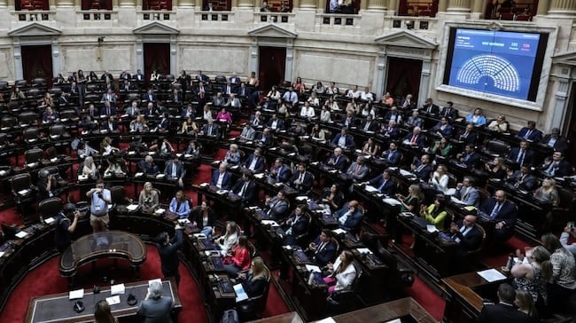 El Gobierno consiguió el aval del Congreso para el DNU que habilita el acuerdo con el FMI