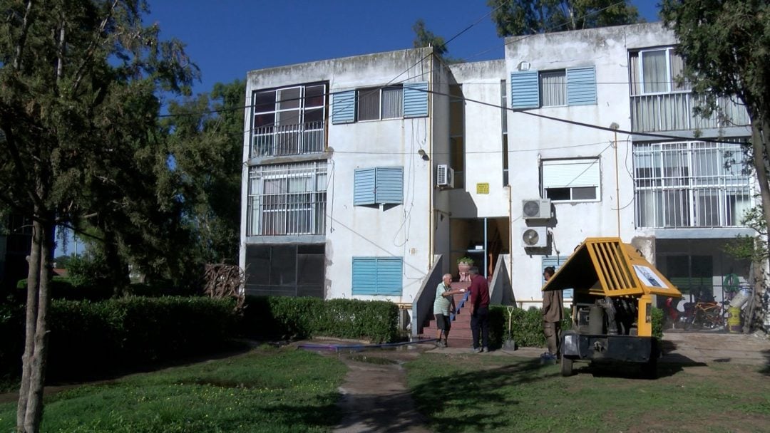 Vecinos del barrio Rucci siguen sin luz tras la inundación y reclaman soluciones urgentes